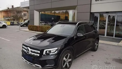 Usata Mercedes GLB200 150 CV (110 kW) 2021 Nero SUV