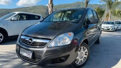 Usata Opel Zafira 94 CV (69 kW) 2010 Grigio Monovolume