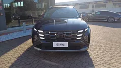 Sailing blue pearl + twotone Usata 2024 Hyundai Tucson SUV | 34.900 € (Buon prezzo)