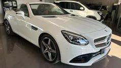 Bianco Usata 2017 Mercedes SLC180 AMG line Cabrio | 32.900 €