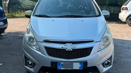 Usata Chevrolet Spark LA 81 CV (59 kW) 2010 Argento Utilitaria