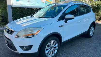 Usata Ford Kuga Titanium 136 CV (100 kW) 2009 Bianco SUV