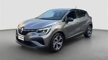 Usata Renault Captur RS Line 145 CV (106 kW) 2022 Grigio chiaro SUV