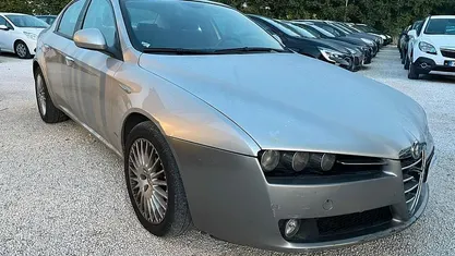 Usata Alfa Romeo 159 150 CV (110 kW) 2006 Grigio Berlina