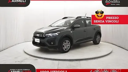 Käytetty Dacia Sandero Expression 101 HP (74 kW) 2023 Vihreä Sedan
