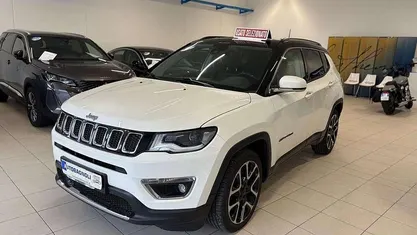 Bianco Usata 2020 Jeep Compass Limited SUV | 17.900 € (Buon prezzo)