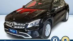 Nero metallizzato Usata 2019 Mercedes GLA200 Business SUV | 22.400 € (Buon prezzo)