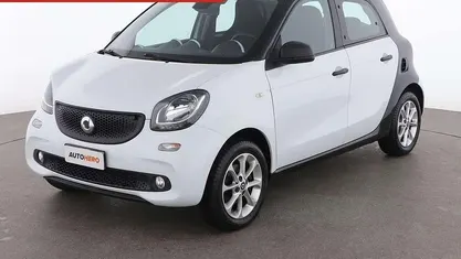 Usata Smart ForFour 71 CV (52 kW) 2017 Bianco Utilitaria