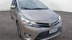 Grigio Usata 2014 Toyota Verso Active Monovolume | 11.800 € (Buon prezzo)