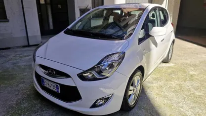 Usata Hyundai ix20 90 CV (66 kW) 2013 Bianco Utilitaria