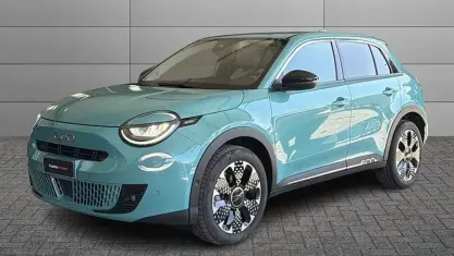 Usata Fiat 600 La Prima 110 CV (80 kW) 2025 Blu SUV