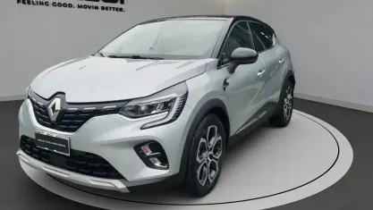 Käytetty Renault Captur Techno 94 HP (69 kW) 2023 Harmaa Katumaasturi