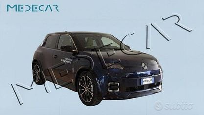 Occasion Renault 5 E-Tech Iconic 110 kW (150 PK) 2024 Blauw Sedan