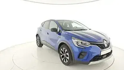 Usata Renault Captur Evolution 101 CV (74 kW) 2023 Argento SUV