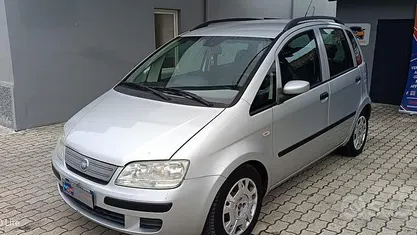 Usata Fiat Idea Emotion 95 CV (69 kW) 2008 Grigio Monovolume