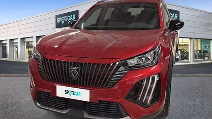 Rosso Usata 2023 Peugeot 2008 Allure SUV | 18.750 € (Buon prezzo)