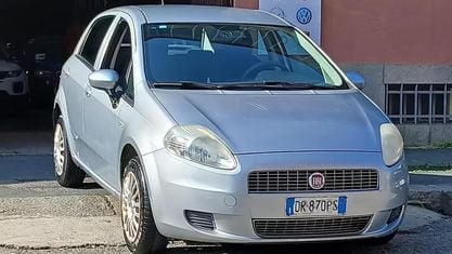 Usata Fiat Grande Punto Active 65 CV (47 kW) 2008 Grigio Utilitaria