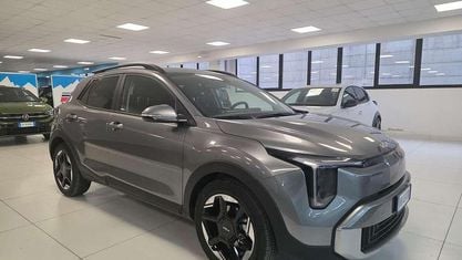 Nouă Kia Stonic Urban 101 CP (74 kW) 2026 Gri SUV