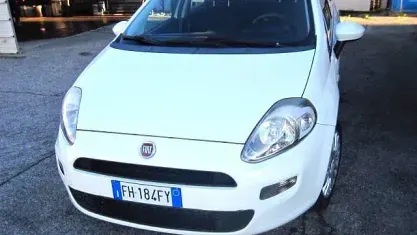 Usata Fiat Punto Street 95 CV (69 kW) 2017 Bianco Utilitaria