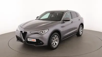 Usata Alfa Romeo Stelvio Lusso 210 CV (154 kW) 2020 Grigio SUV