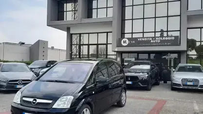 Usata Opel Meriva Enjoy 101 CV (74 kW) 2007 Nero Monovolume