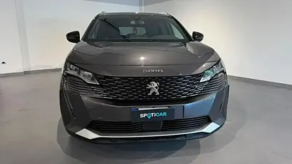 Usata Peugeot 5008 Allure 131 CV (96 kW) 2024 Grigio platinum SUV