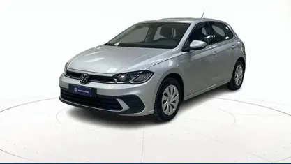 Usata VW Polo Life 95 CV (69 kW) 2023 Grigio / pastello Utilitaria