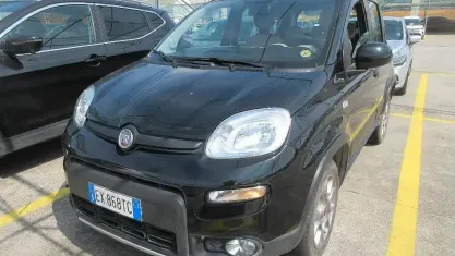 Usata Fiat Panda 4x4 Lounge 75 CV (55 kW) 2014 Nero Utilitaria