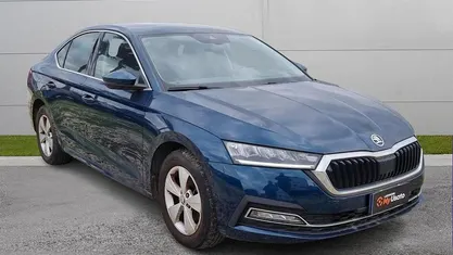 Usata Skoda Octavia Executive 110 CV (80 kW) 2022 Blu Berlina