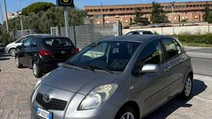 Grigio Usata 2008 Toyota Yaris Tre volumi | 3450 € (Buon prezzo)