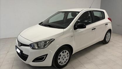 Usata Hyundai i20 Edition 85 CV (62 kW) 2013 Bianco Utilitaria