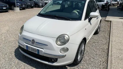 Usata Fiat 500 Lounge 75 CV (55 kW) 2008 Bianco Utilitaria