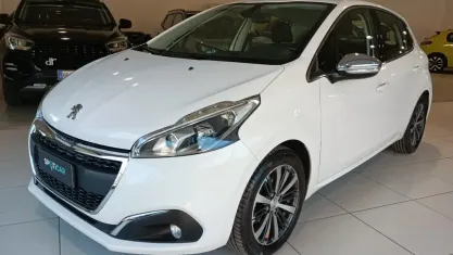 Usata Peugeot 208 Allure 75 CV (55 kW) 2016 Bianco Utilitaria