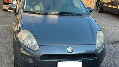 Usata Fiat Punto 77 CV (56 kW) 2012 Grigio Utilitaria