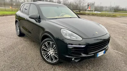 Usata Porsche Cayenne Platinum Edition 250 CV (183 kW) 2016 Nero SUV