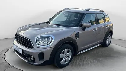 Usata Mini One Countryman Essential 102 CV (75 kW) 2021 Rosso SUV
