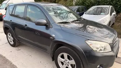 Usata Toyota RAV4 Luxury 177 CV (130 kW) 2006 Grigio SUV