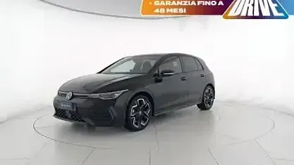 Nuova VW Golf VIII R-line Plus 150 CV (110 kW) 2026 Grenadill black metallizzato Berlina