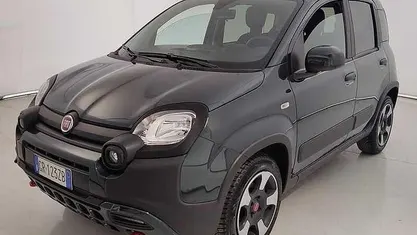 Usata Fiat Panda Cross Cross 70 CV (51 kW) 2024 Utilitaria