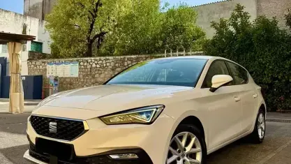 Usata Seat Leon Business 116 CV (85 kW) 2022 Bianco Berlina