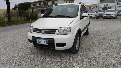 Usata Fiat Panda 4x4 Climbing 75 CV (55 kW) 2012 Bianco Utilitaria