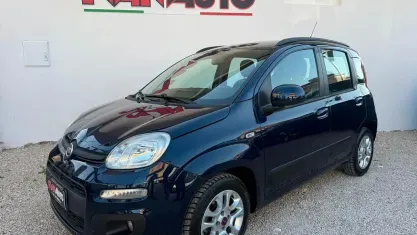Usata Fiat Panda Lounge 95 CV (69 kW) 2017 Blu Utilitaria