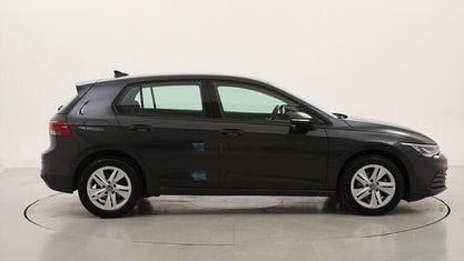 Gebraucht VW Golf VIII Life 110 PS (80 kW) 2023 Limousine