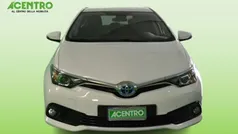 Bianco Usata 2017 Toyota Auris Hybrid Tre volumi | 14.900 € (Molto cara)
