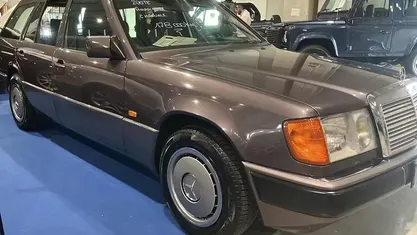 Usata Mercedes E200 122 CV (89 kW) 1991 Station wagon