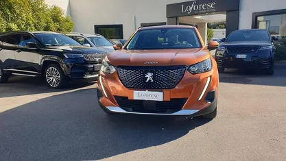 Begagnad Peugeot 2008 Allure 102 HK (75 kW) 2020 Orange SUV