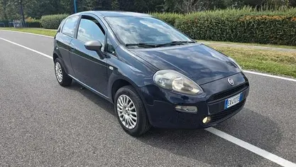 Usata Fiat Punto Evo Dynamic 69 CV (50 kW) 2015 Blu/azzurro Utilitaria