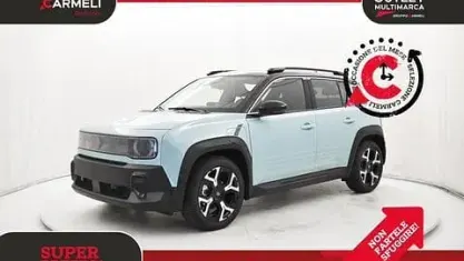 Usado Renault R4 Komfort 110 kW (150 CV) 2025 Verde SUV
