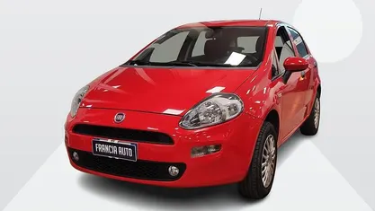 Rosso Usata 2017 Fiat Punto Due volumi | 8950 € (Cara)
