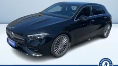 Nero metallizzato Usata 2024 Mercedes A180 Advanced Plus Tre volumi | 36.000 € (Buon prezzo)
